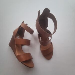 Brown wedges size 7 by Steve Madden